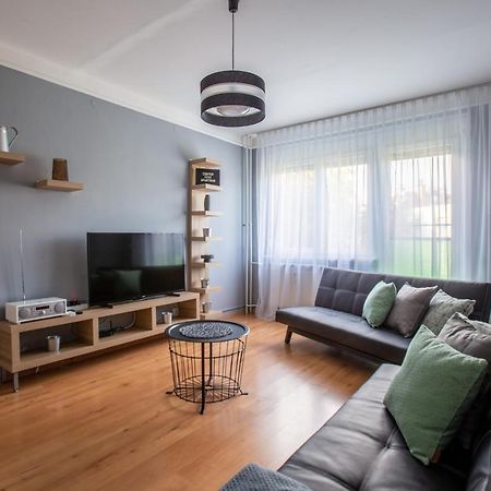 Center Home Apartman Orosháza Esterno foto
