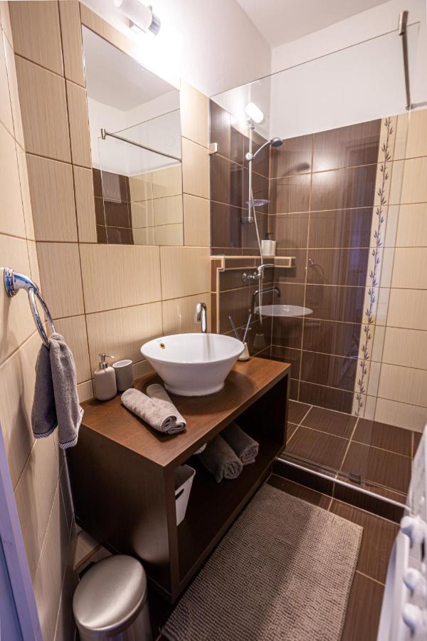 Center Home Apartman Orosháza Esterno foto